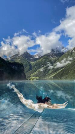 Pool_Foto_Contrast_Retusche Neu