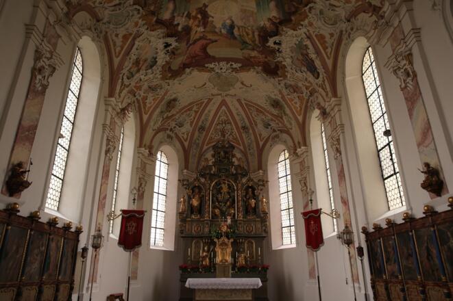 mussenhausen_wallfahrtskirche-unserer-lieben_innenansicht