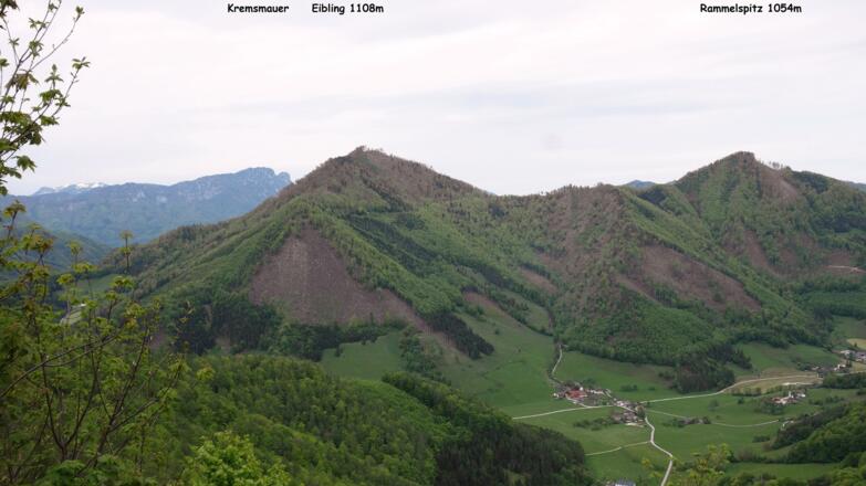 Blick vom Westgratansatz ~945m nach Westen