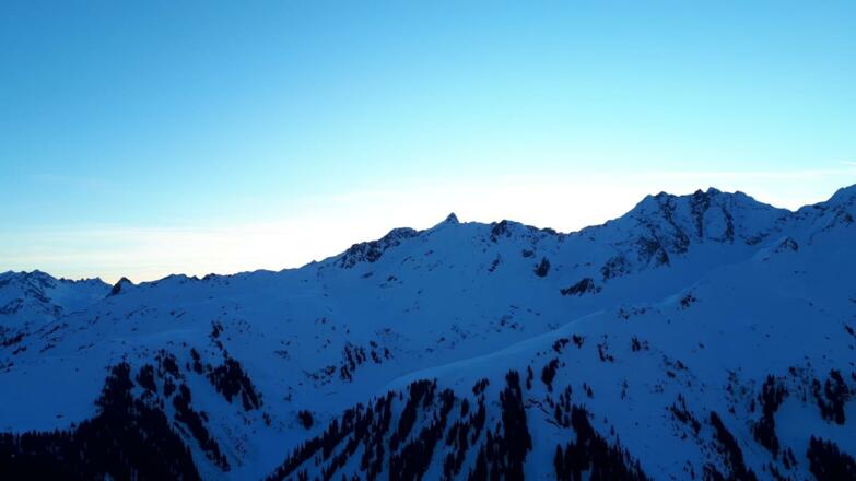 Sonnenaufgang auf dem Muttjöchli