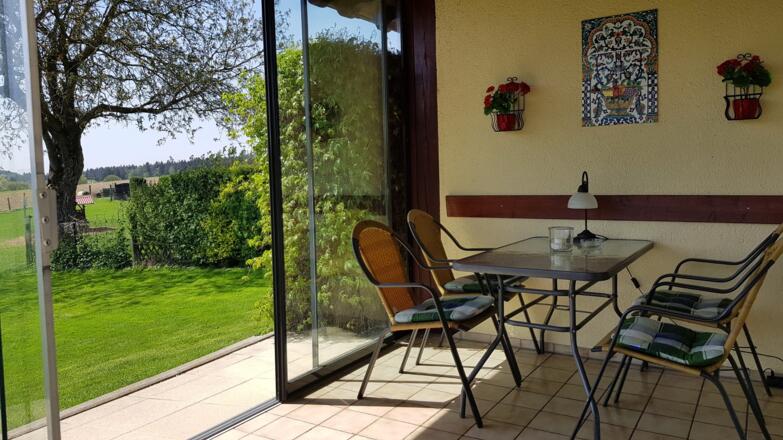 überdachte Terrasse