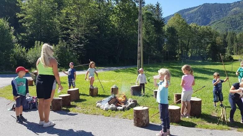 Lagerfeuer am Pferdehof Almgut