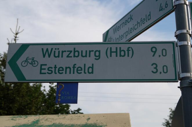 Wegweiser Via Romea in Kürnach