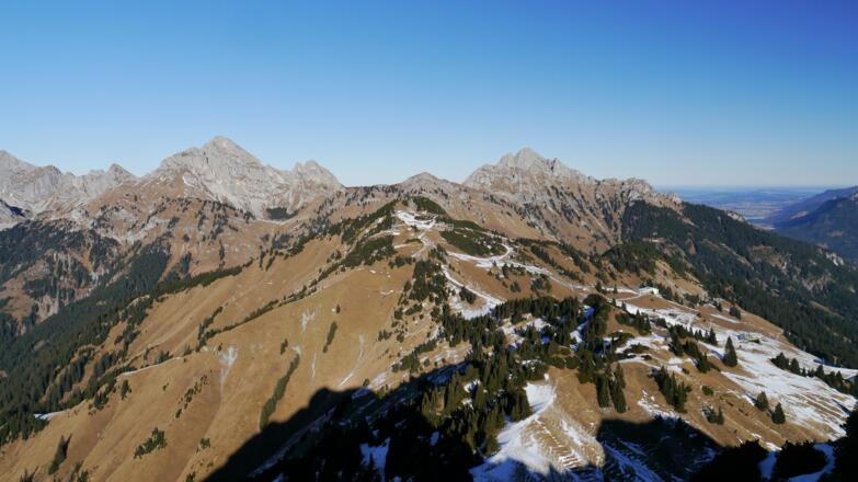 Aussicht von der Gaichtspitze in Richtung Hahnenkamm