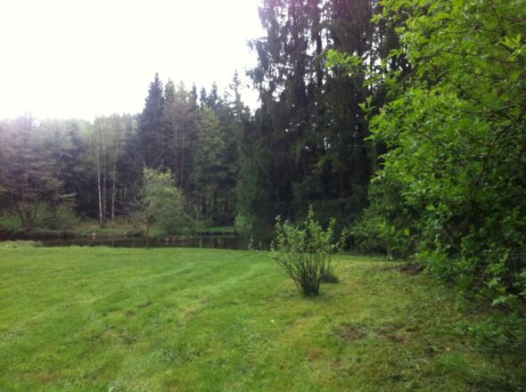 Malerische Seen und weitläufige Landschaften begleiteen den Weg von Weilheim nach Bernried.
