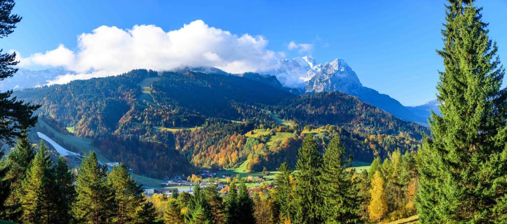 Schauplatz dieser Trailrunning-Tour ist das Gebiet um die Skisprungschanze von Garmisch-Partenkirchen
