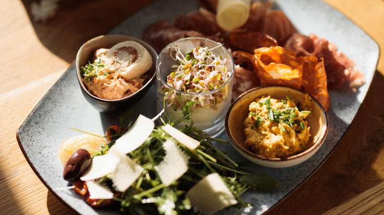 Max-Ortner_Linz-DieBohne-Fruehstueck_OOE-vog-photo_3s