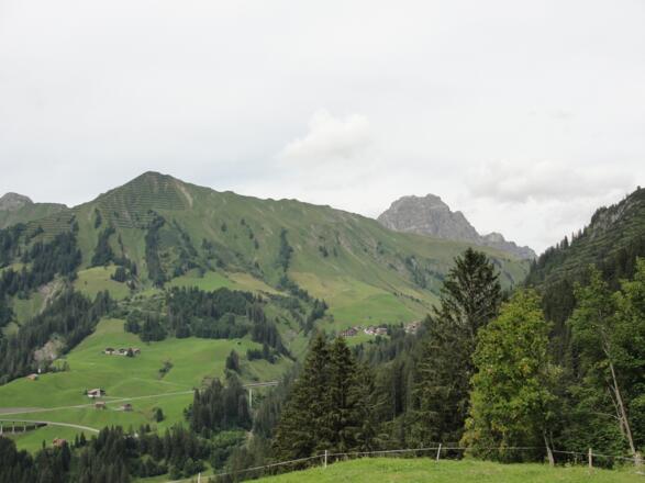 Höferspitze (links der Bildmitte) &amp; Widderstein (rechts der Bildmitte).