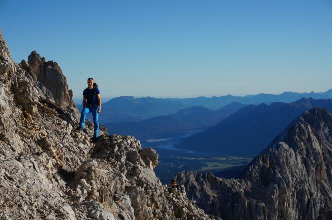 Der A/B-Klettersteig ist für Geübte kein Problem, ein Klettersteigset kann bei Einsteigern nicht schaden