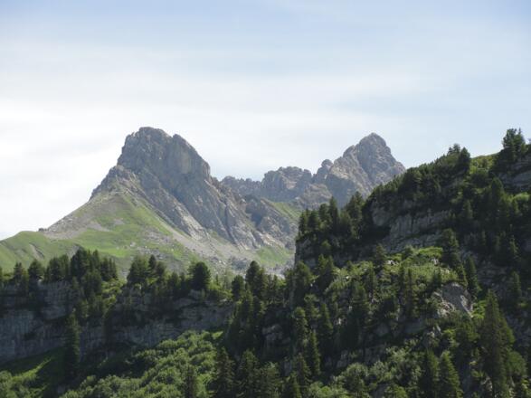 Auenfelder Horn (links) und Karhorn (rechts).