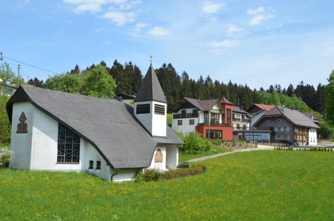 Maria Bründl im Winter Außenansicht