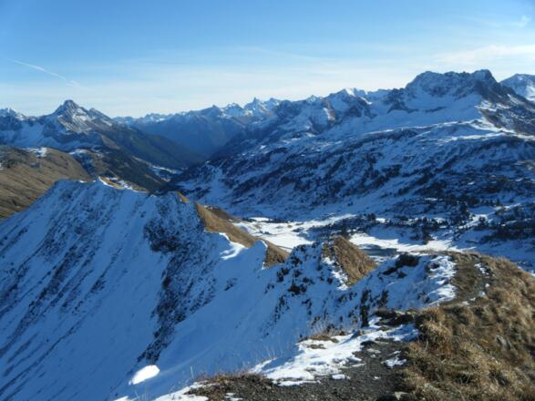 Der Höfergrat in seinem (fast) gesamten Verlauf.
