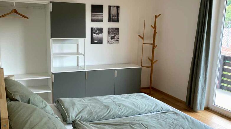 Gro%c3%9fes Schlafzimmer