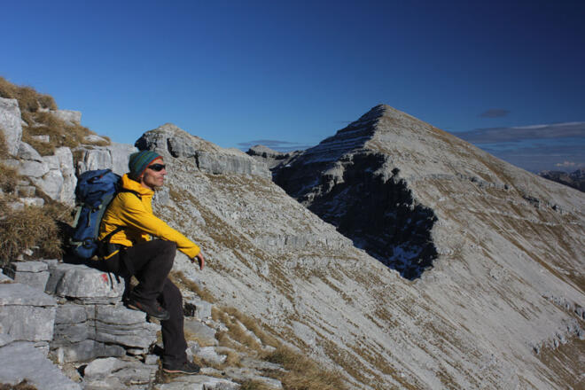 Pause vor der Soiernspitze (im Hintergrund)