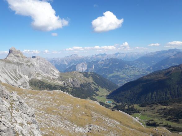 Blick hinunter ins Rellstal (Bild am Schafgafall aufgenommen)