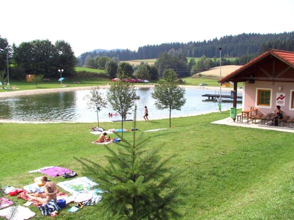 Freizeitteich - Gel\u00e4nde