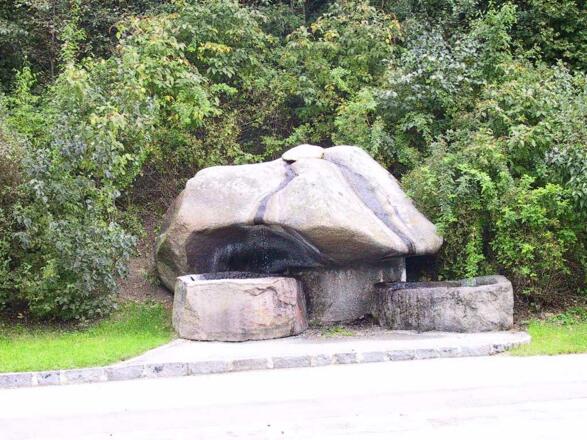 Brunnen an der Kontinentalwasserscheide