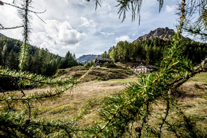 Der Hof Zuort beim Val Sinestra.