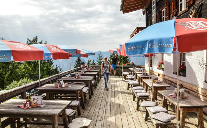 Auf der Sonnenterrasse des Hugo Beck-Hauses am Jenner