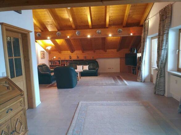 großes Wohnzimmer