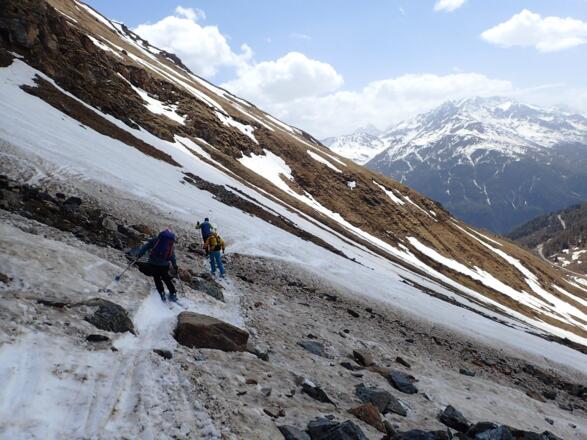 Lawinenreste unterm Margrötzenkopf