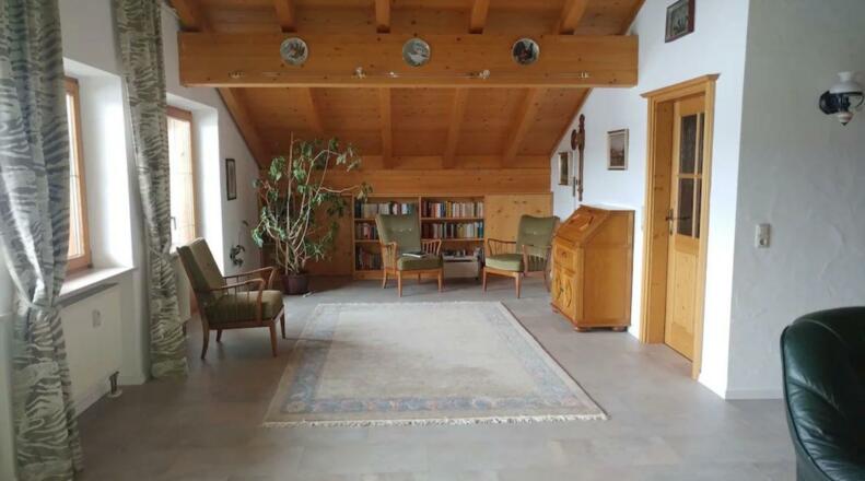 großes Wohnzimmer