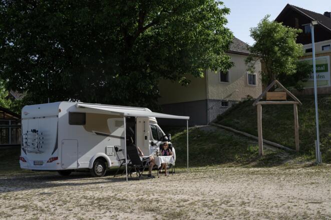 Wohnmobilstellplatz und Gasthaus