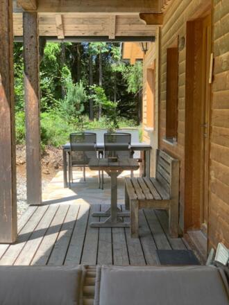 AB0D7E3D-470A-49FF-980F-E449EDD14371_1_105_c