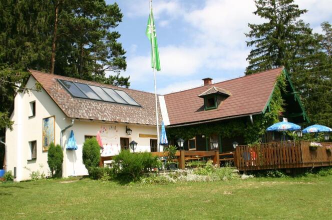 Braunberghütte im Sommer