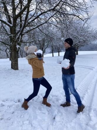 Schneeballschlacht