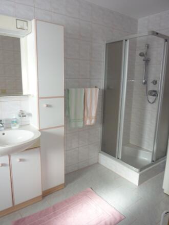 Ferienwohnung_Schatzl_Badezimmer