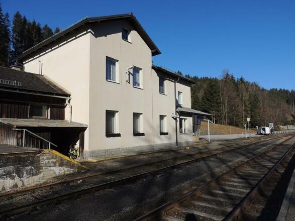Bahnhof - Einfahrt