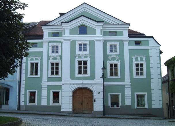 Galerie Gwölb, Haus