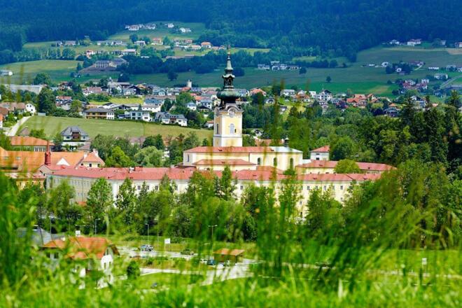 Stift Schlägl im Frühling