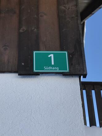 Hausansicht im Winter