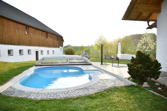 idyllisches Platzerl im Garten