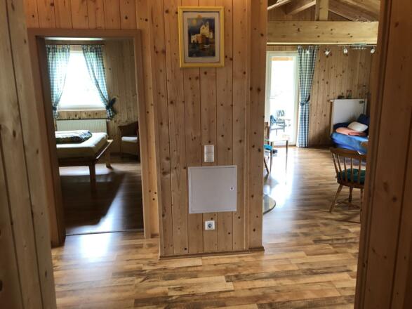 10B4DF99-5464-47F3-A2F0-F080CF44975F