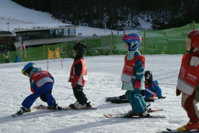 Schischule für die Kleinsten