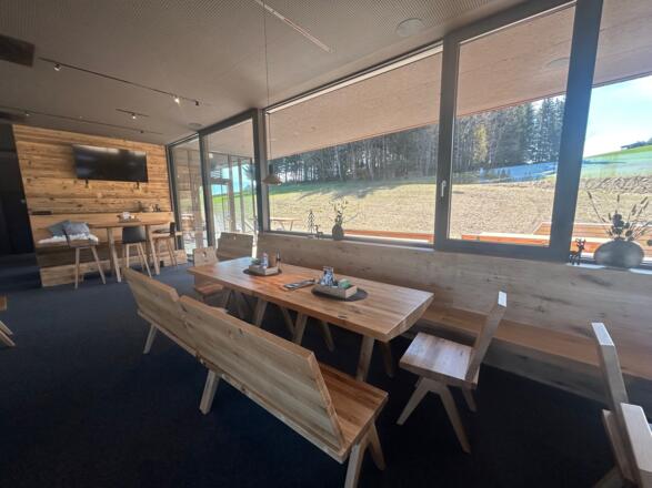 Sportarena Liebenau Gastronomie Innenansicht