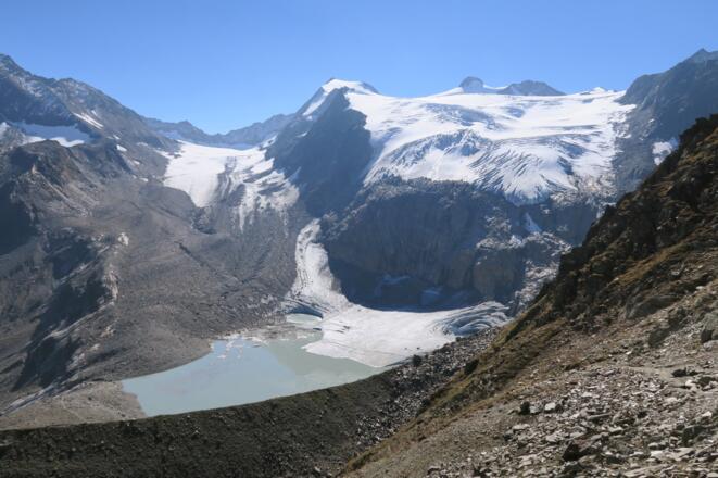 Fernerstube links, Sulzenauferner rechts. Aufnahme vom Beiljoch. Der Übergang vom Beiljoch zur Fernerstube ist leider nicht mehr möglich.