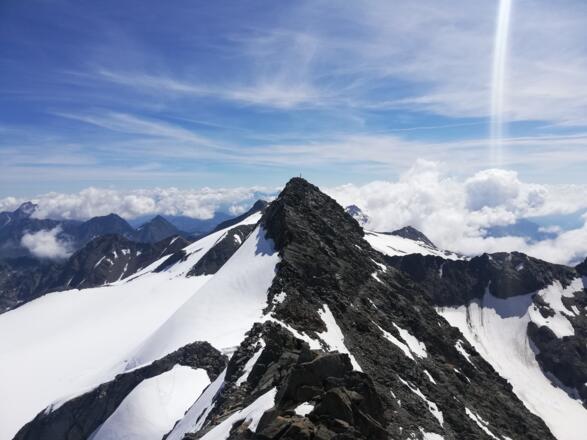 Zuckerhütl Ostgipfel. Aufnahme vom Westgipfel (Pfaffenschneid).