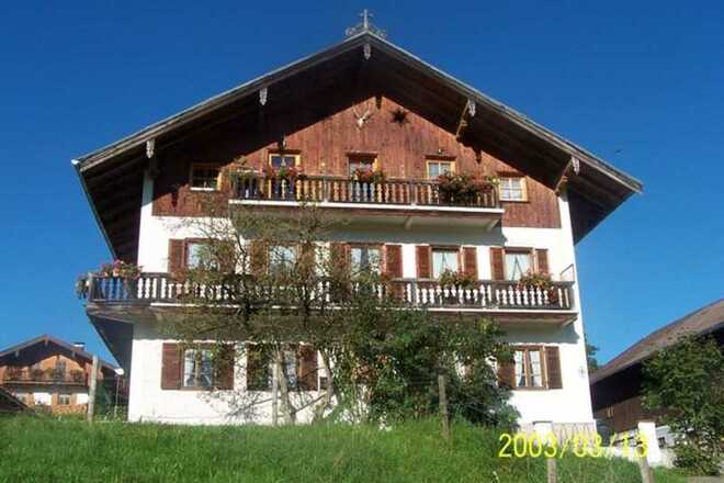https://images.im-web.de/objekt_pics/obj_full_30067_002.jpg