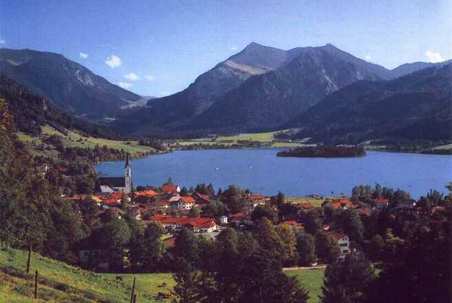 https://images.im-web.de/objekt_pics/obj_full_60997_006.jpg