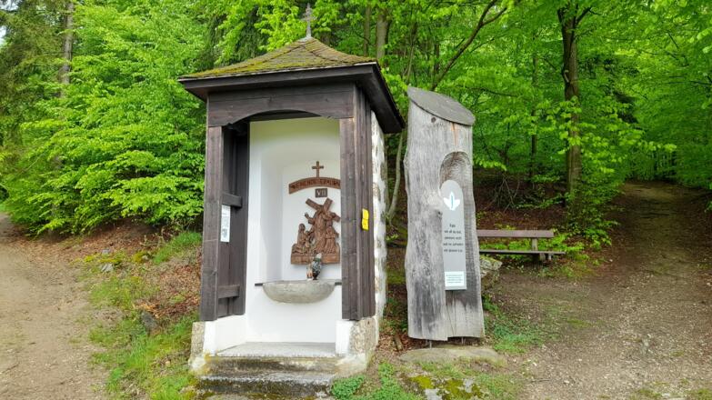 Schlüsselkapelle und Johanneswegsäule in Unterweißenbach