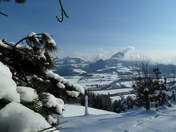 Sicht auf Salzachtal im Winter