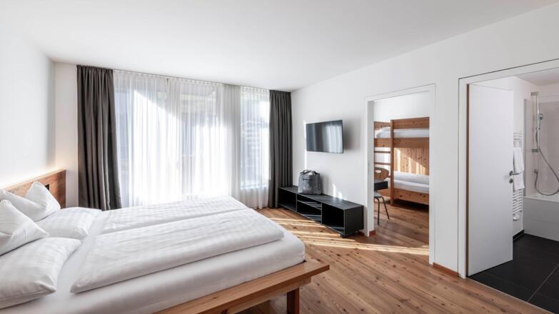 Suite M