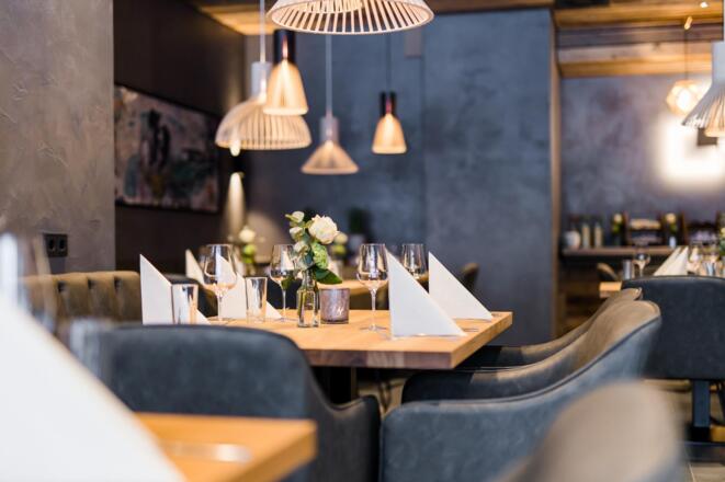 wr-neukirchen-restaurant-architektur-3345