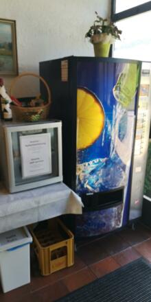 Snack- und Getränkeautomat