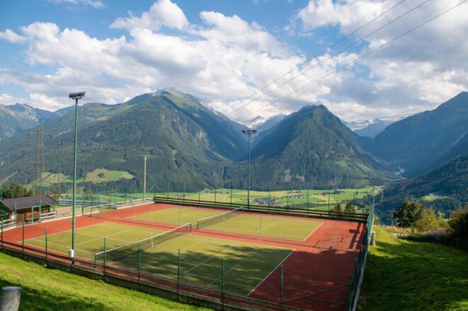 Tennisplatz 2