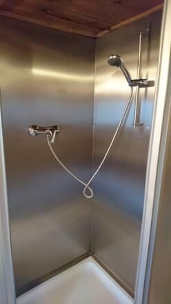 Dusche 1. Etage